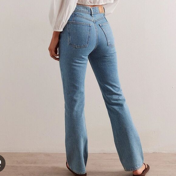 NWOT Free People Light Blue Straight Leg Jeans - Picture 2 of 6